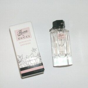 NIB Flora By Gucci GORGEOUS GARDENIA Mini Perfume Bottle with Box 5 ml NEW